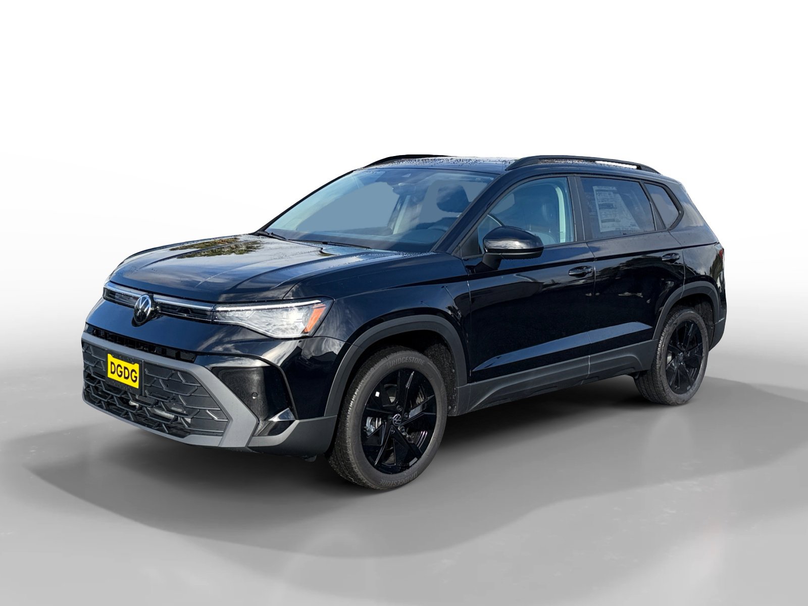 New 2026 Volkswagen Taos SE FWD image 1