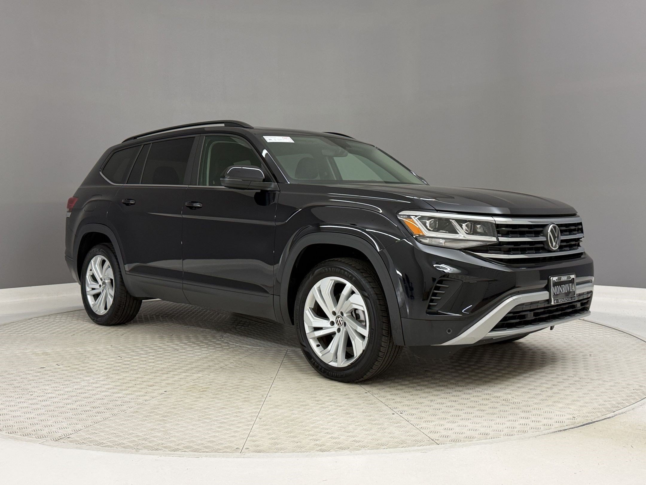 Used 2023 Volkswagen Atlas SE w/ Panoramic Sunroof Package AWD/4WD image 7