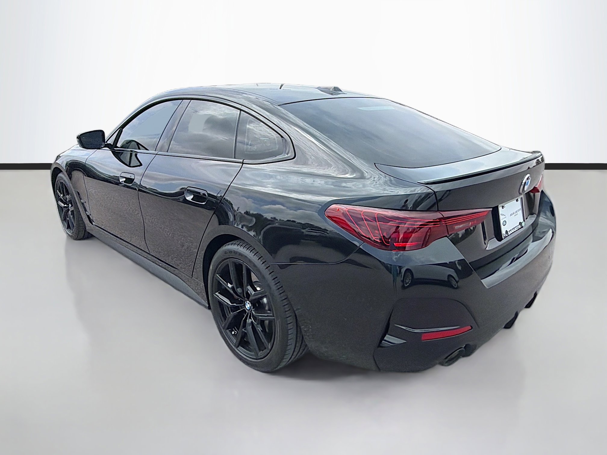 Used 2025 BMW 430i 430i w/ M Sport Package image 3