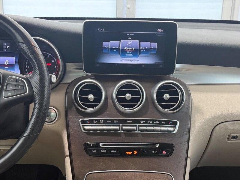 Used 2019 Mercedes-Benz GLC 300 4MATIC image 10