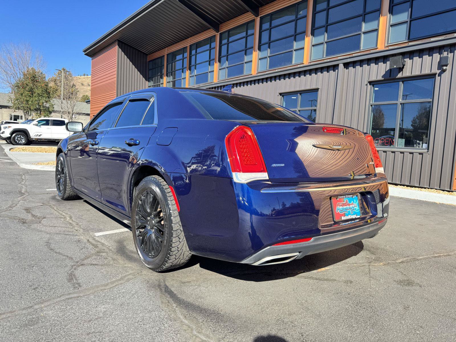 Used 2015 Chrysler 300 Limited w/ Driver Convenience Group AWD/4WD image 3