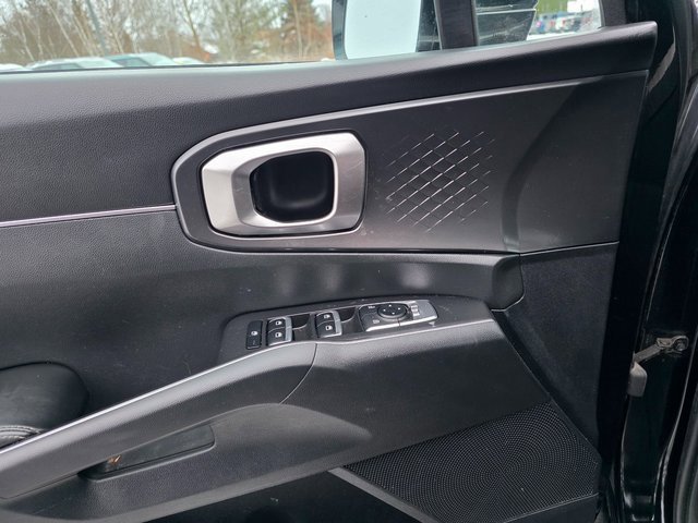 Used 2021 Kia Sorento LX image 25