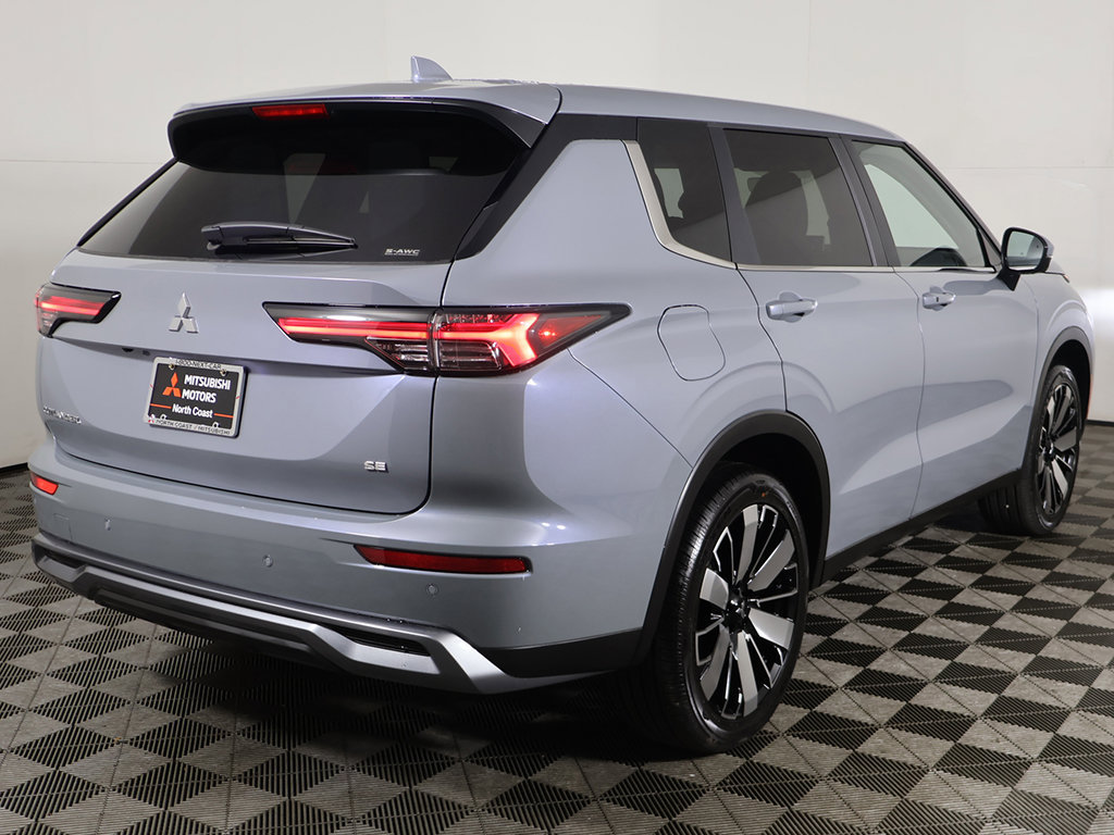 New 2026 Mitsubishi Outlander SE AWD/4WD image 11
