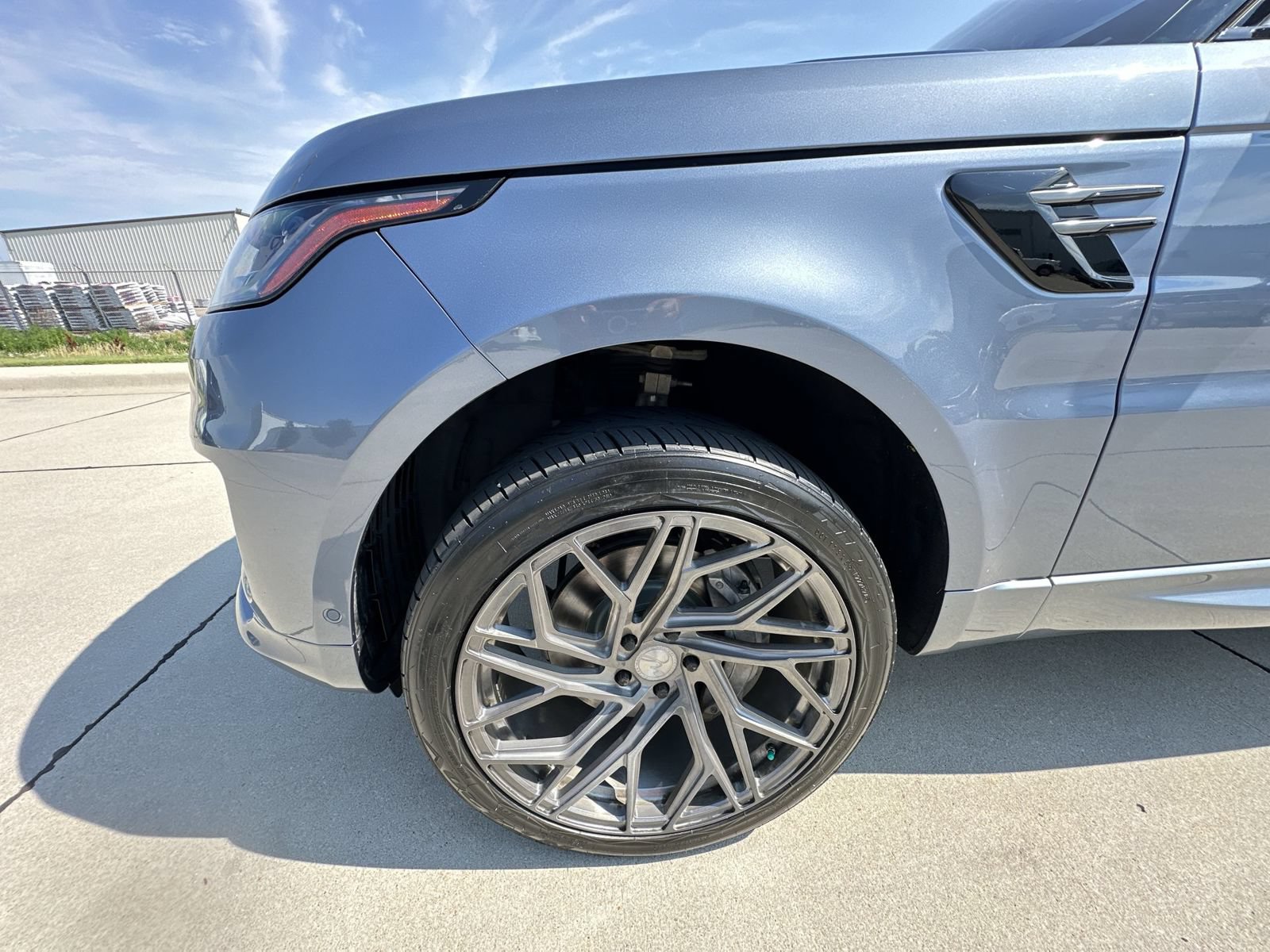 Used 2019 Land Rover Range Rover Sport HSE AWD/4WD image 33