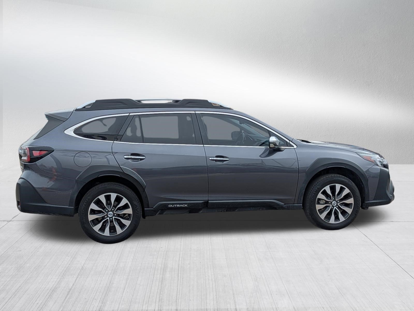 Used 2023 Subaru Outback Touring XT AWD/4WD image 8