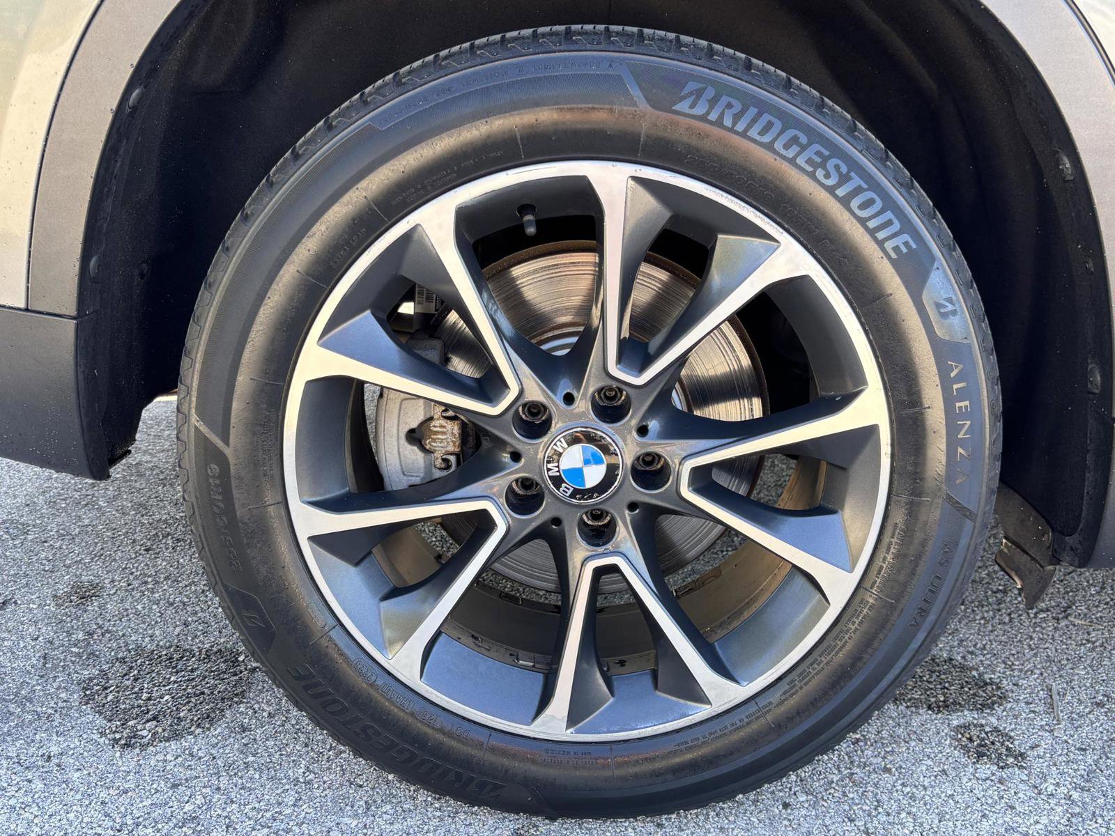 Used 2017 BMW X5 xDrive50i AWD/4WD image 40