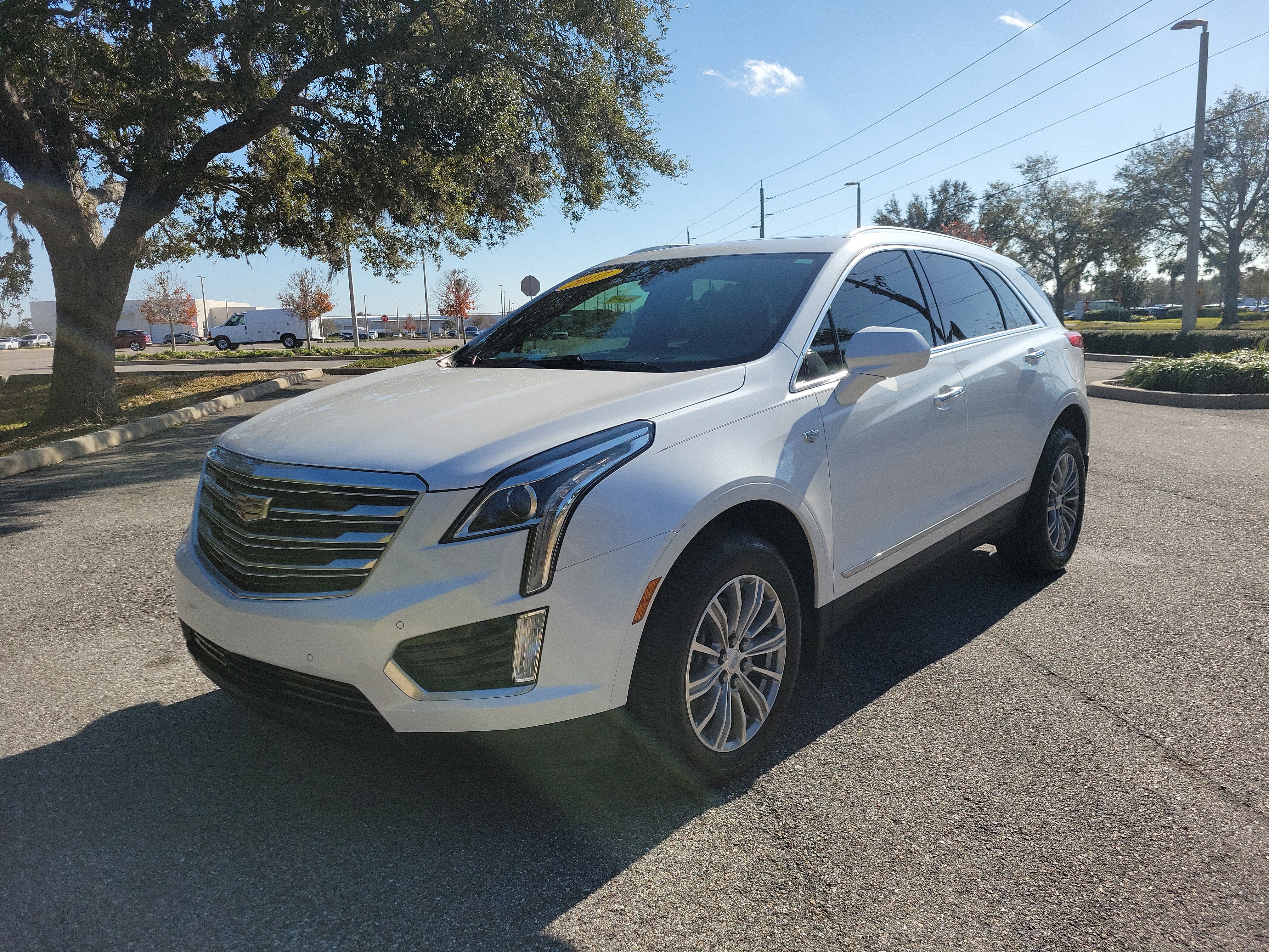 Used 2017 Cadillac XT5 Luxury w/ Driver Awareness Package image 8