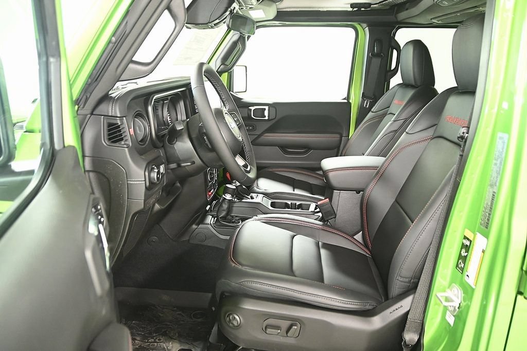 New 2025 Jeep Wrangler Unlimited Rubicon w/ Convenience Group AWD/4WD image 10