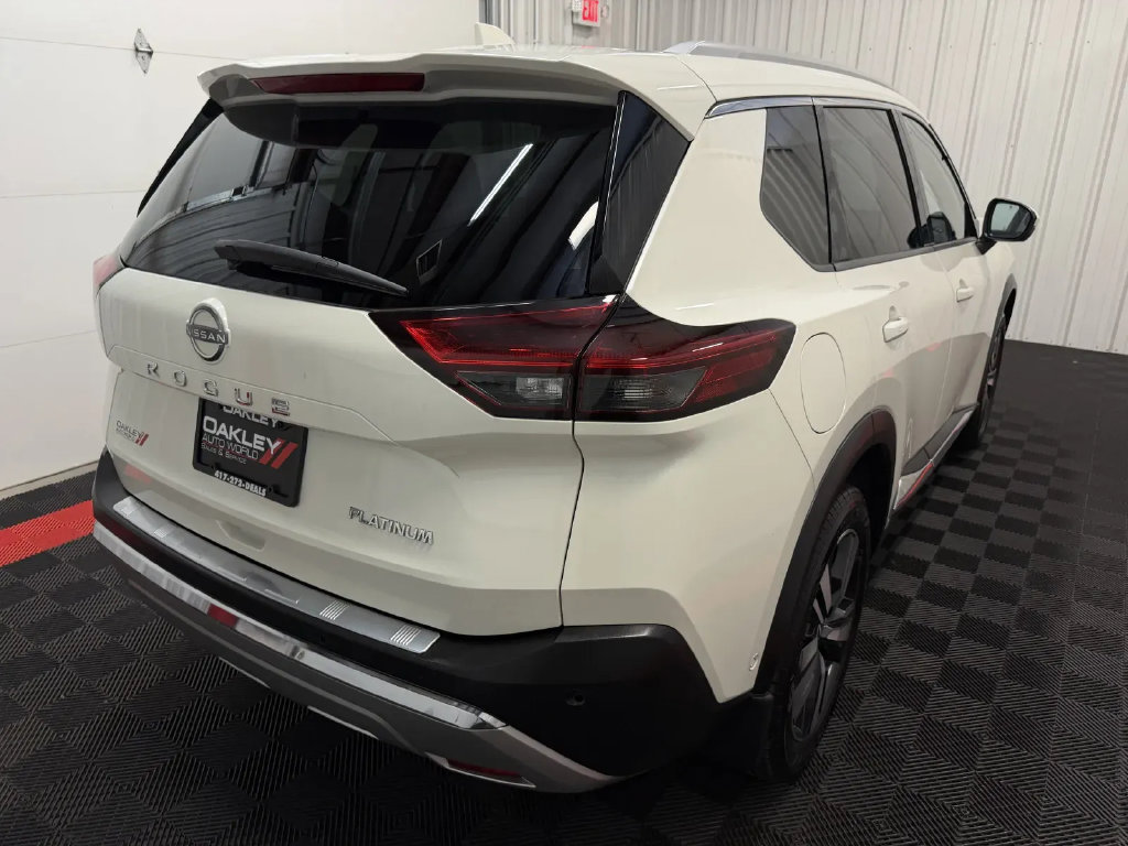Used 2022 Nissan Rogue Platinum w/ Head-Up Display Package FWD image 17