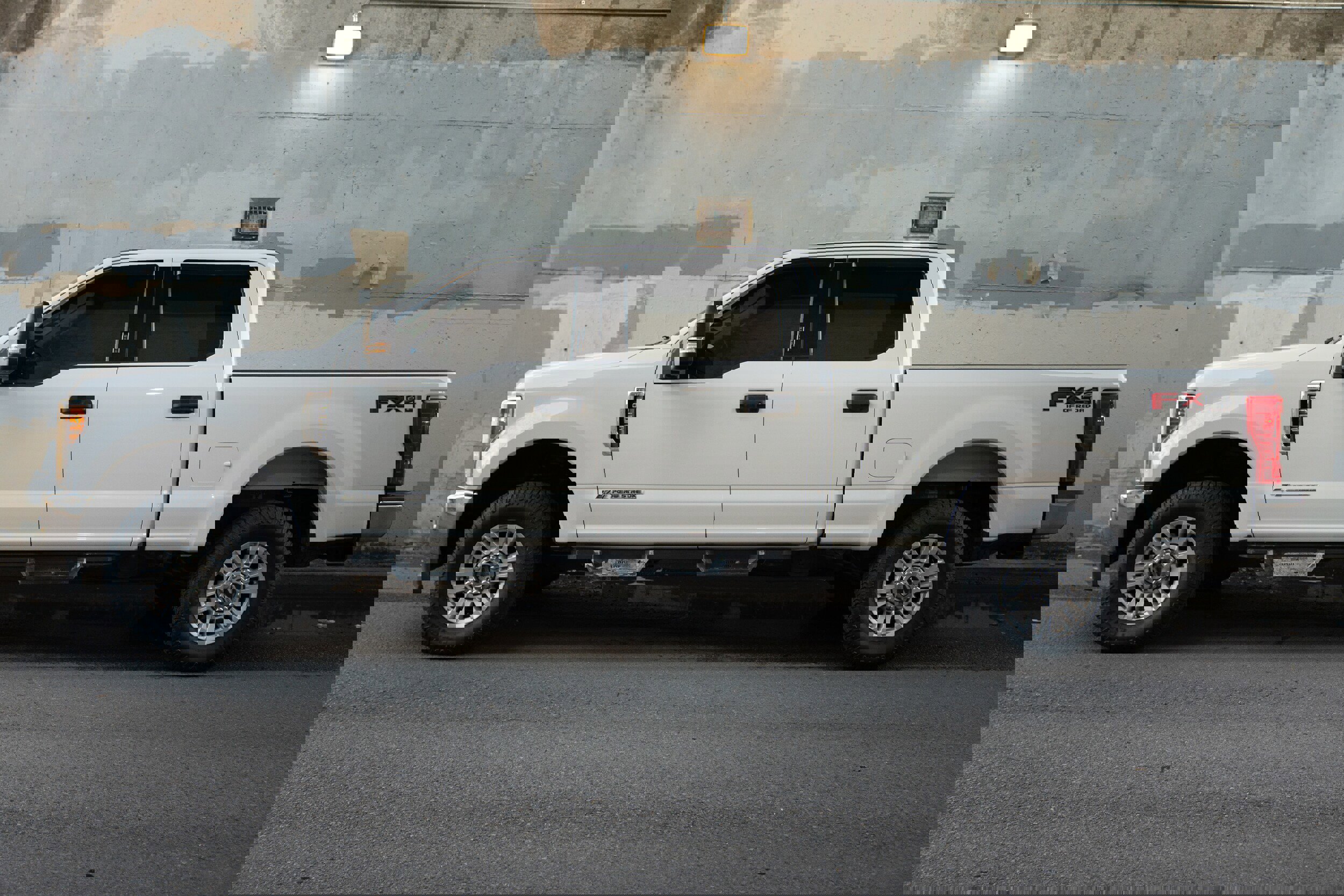 Used 2019 Ford F250 XLT w/ XLT Value Package image 7