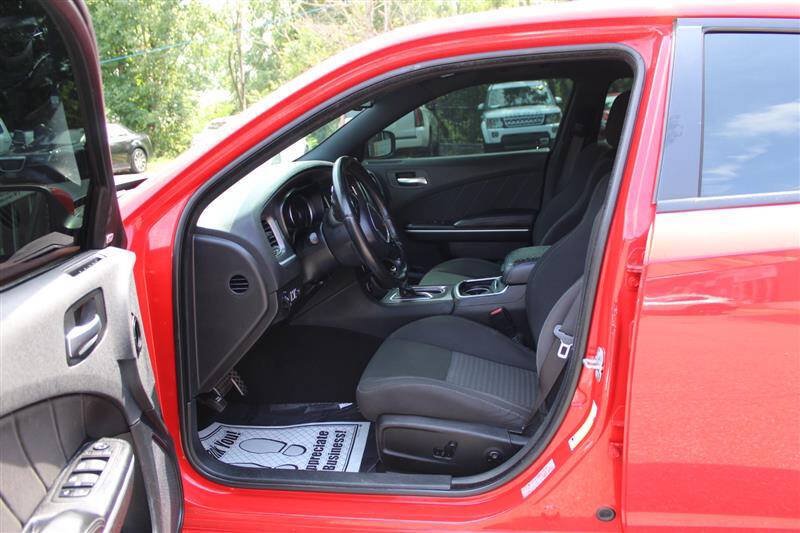 Used 2019 Dodge Charger R/T RWD image 9