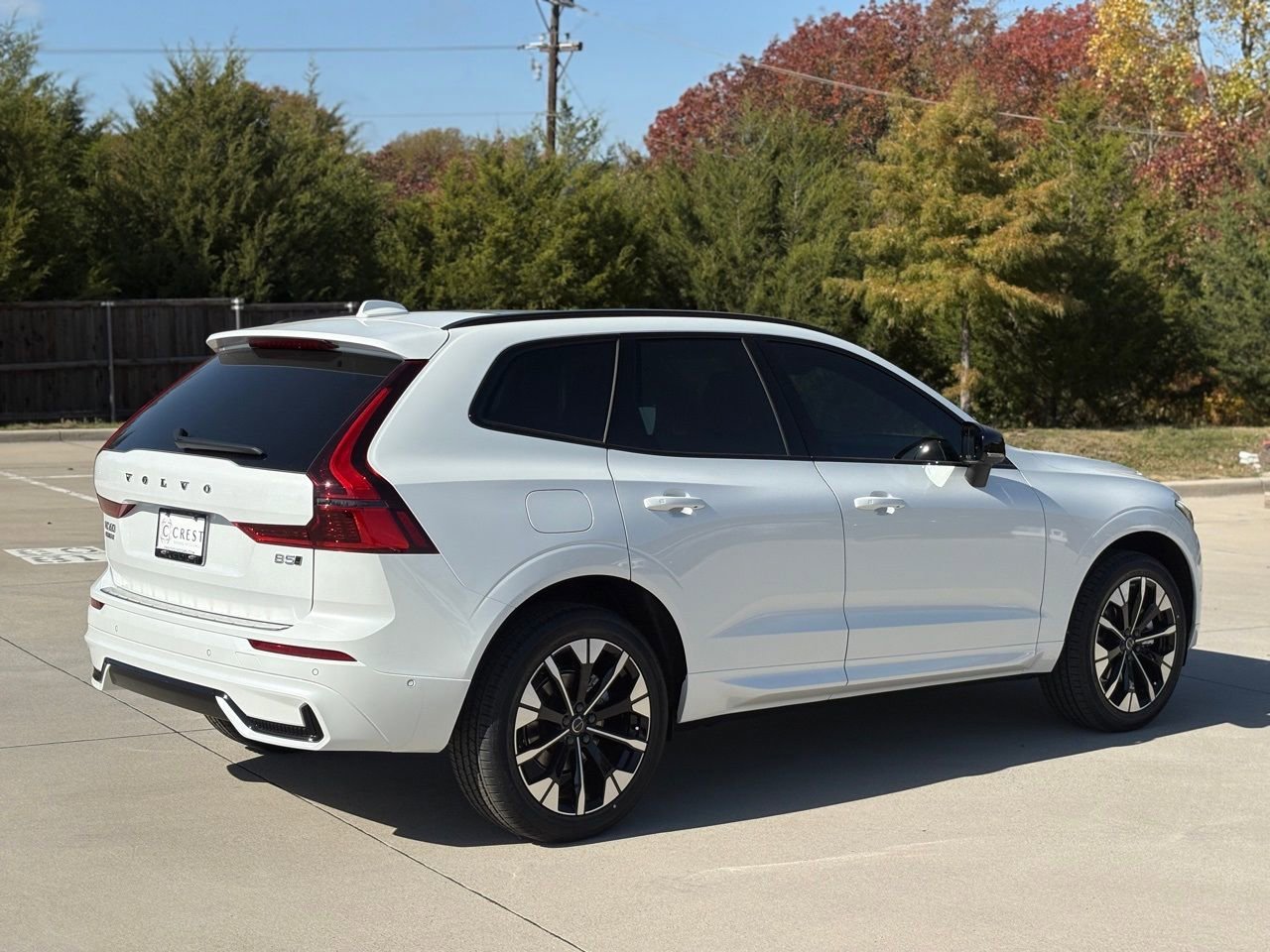 New 2026 Volvo XC60 B5 Plus w/ Protection Package Premier AWD/4WD image 5