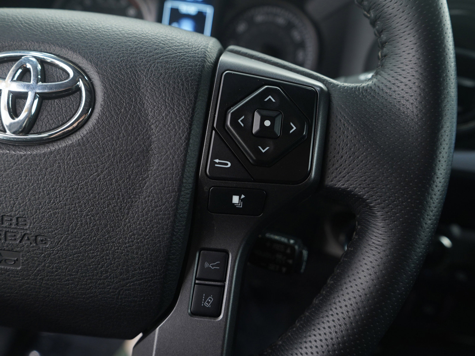 Used 2021 Toyota Tacoma TRD Off-Road w/ Blackout Package (TMS) image 27