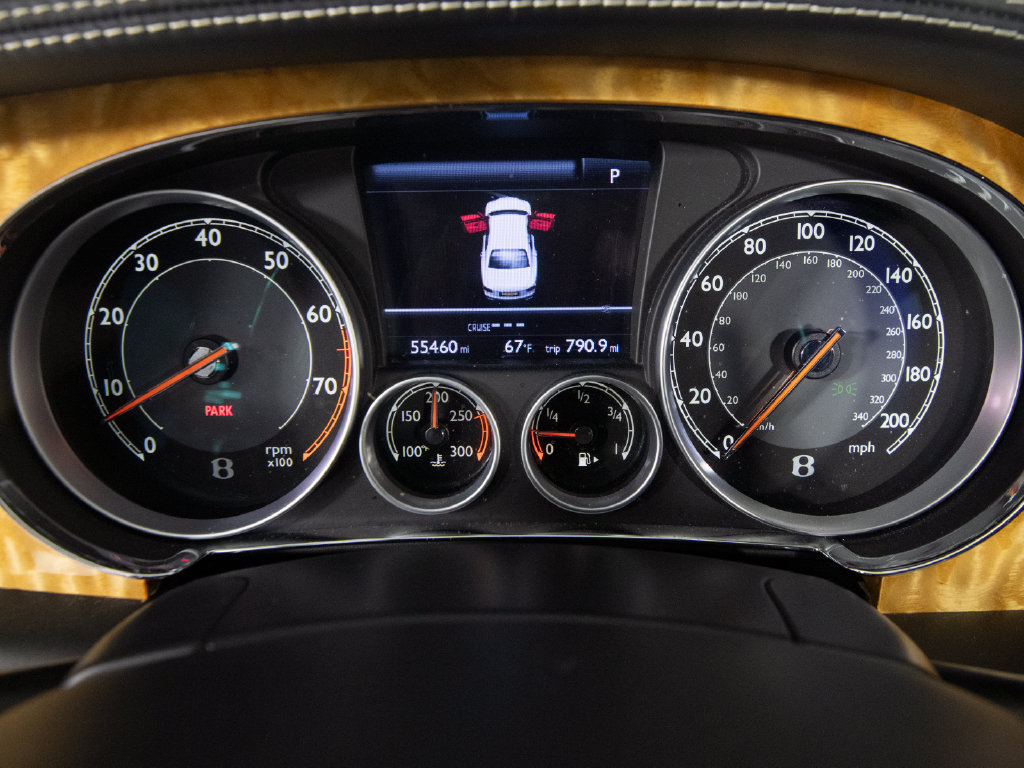 Used 2015 Bentley Flying Spur V8 AWD/4WD image 17