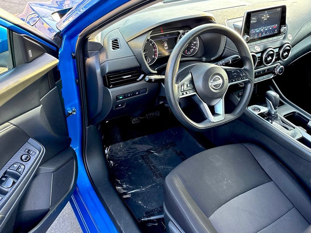 Used 2024 Nissan Sentra SV FWD image 8