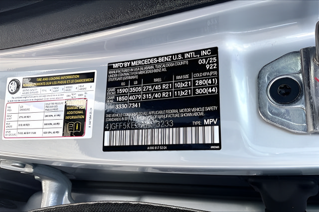 Used 2025 Mercedes-Benz GLS 450 4MATIC image 30