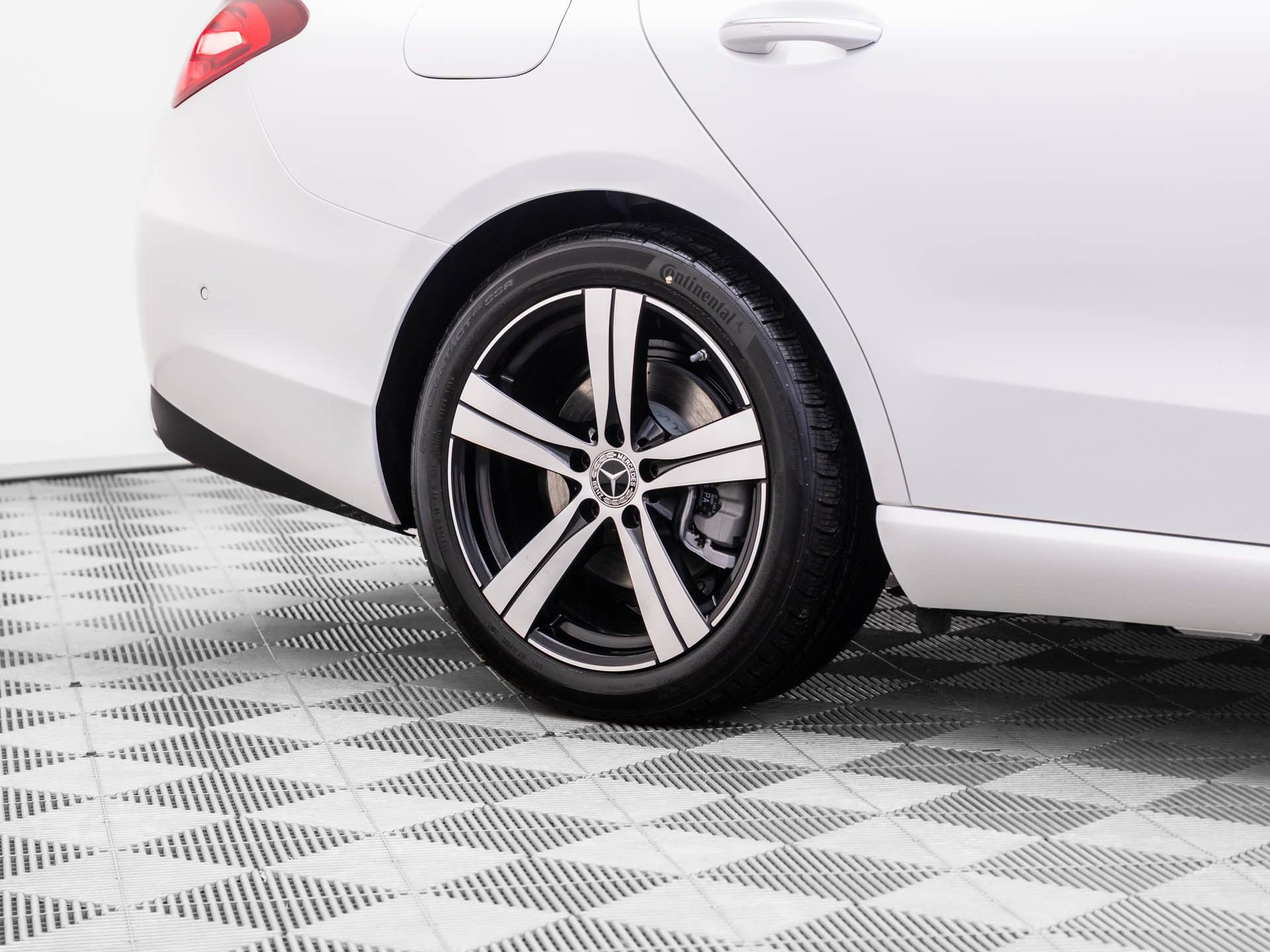 New 2026 Mercedes-Benz C 300 4MATIC Sedan image 36