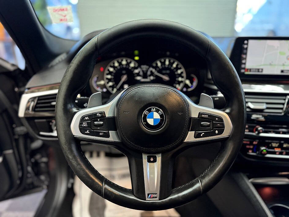 Used 2018 BMW M550i xDrive AWD/4WD image 8