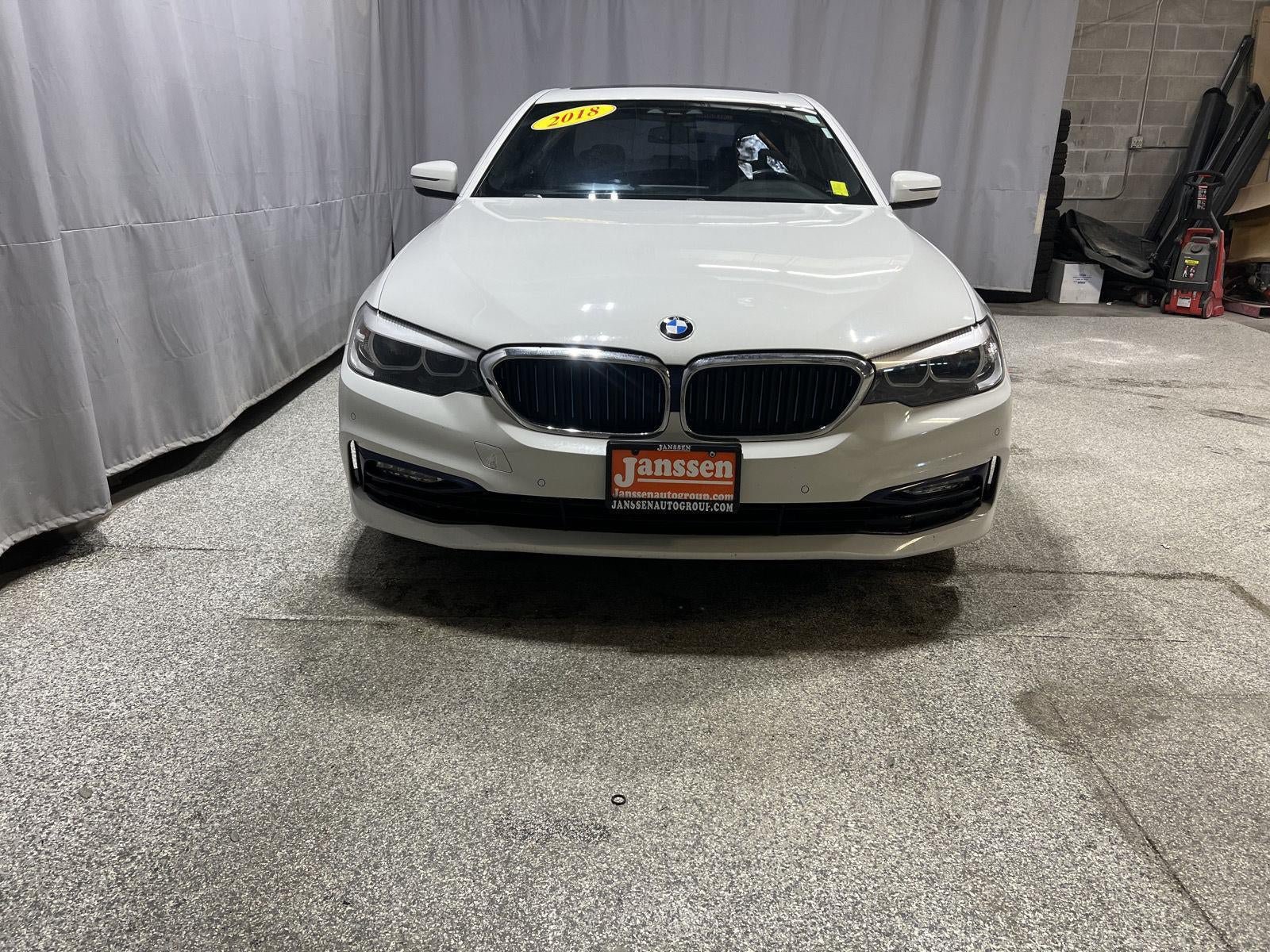 Used 2018 BMW 530e RWD image 3