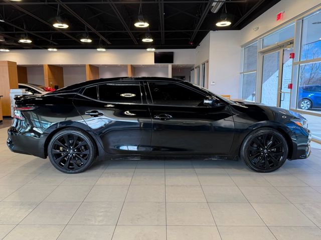 Used 2023 Nissan Maxima SR w/ Sport Mat Group FWD image 15