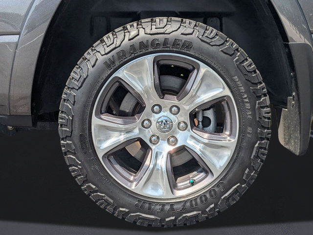 Used 2020 RAM 1500 Laramie AWD/4WD image 11