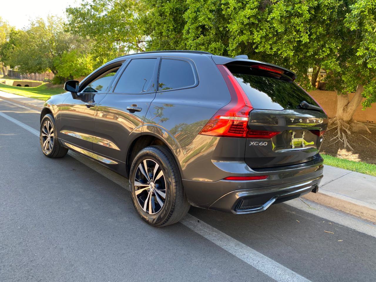 Used 2024 Volvo XC60 B5 Core AWD/4WD image 75