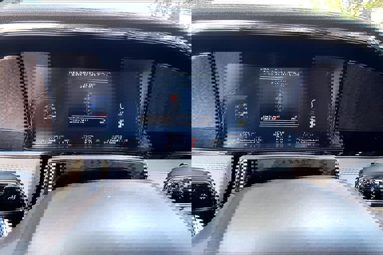 Used 2023 Lincoln Navigator Reserve image 22