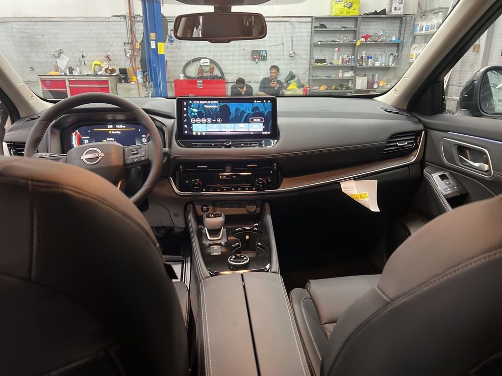 New 2026 Nissan Rogue Platinum w/ Platinum Premium Package image 36