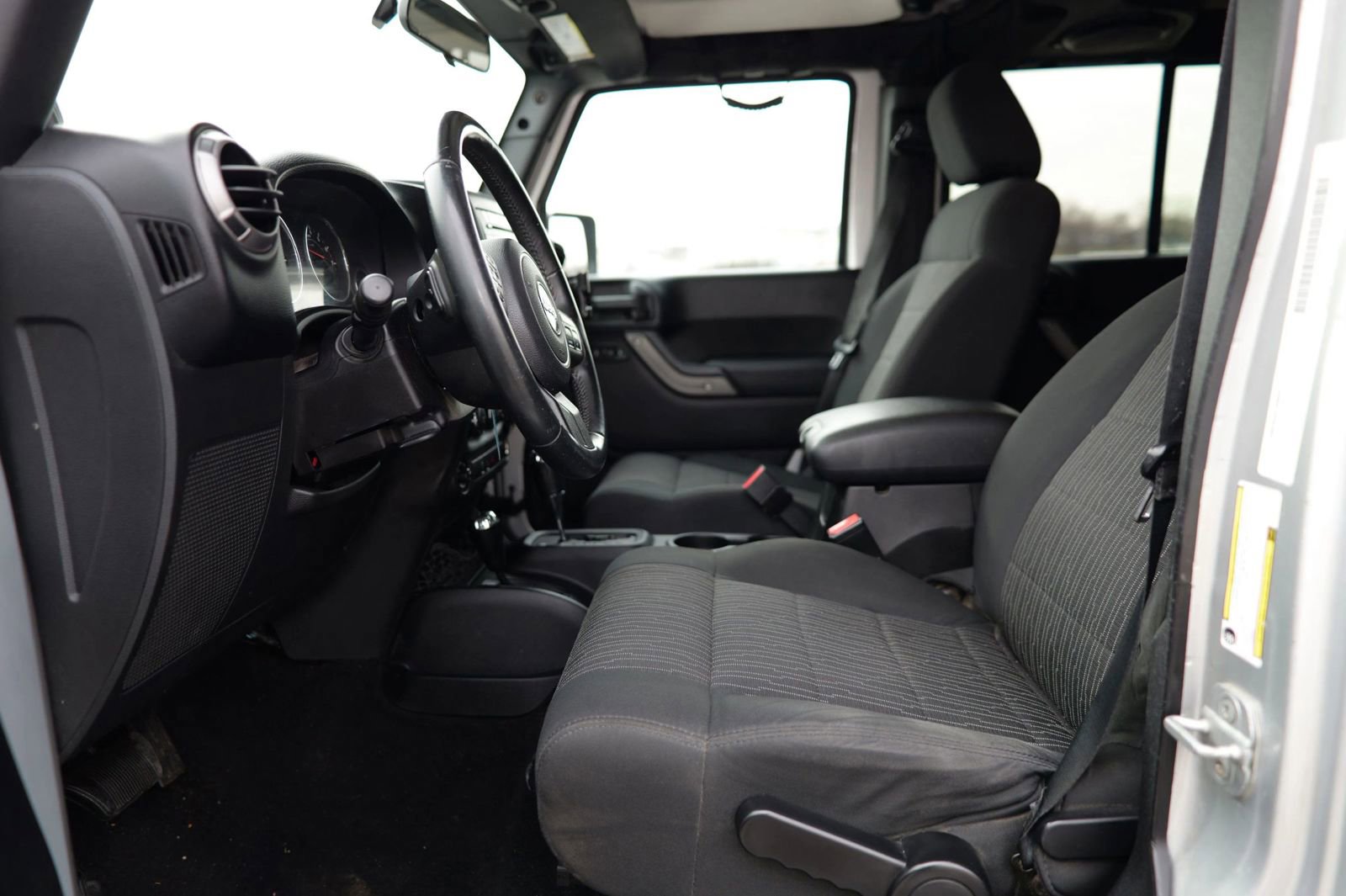 Used 2011 Jeep Wrangler Unlimited Sport AWD/4WD image 17