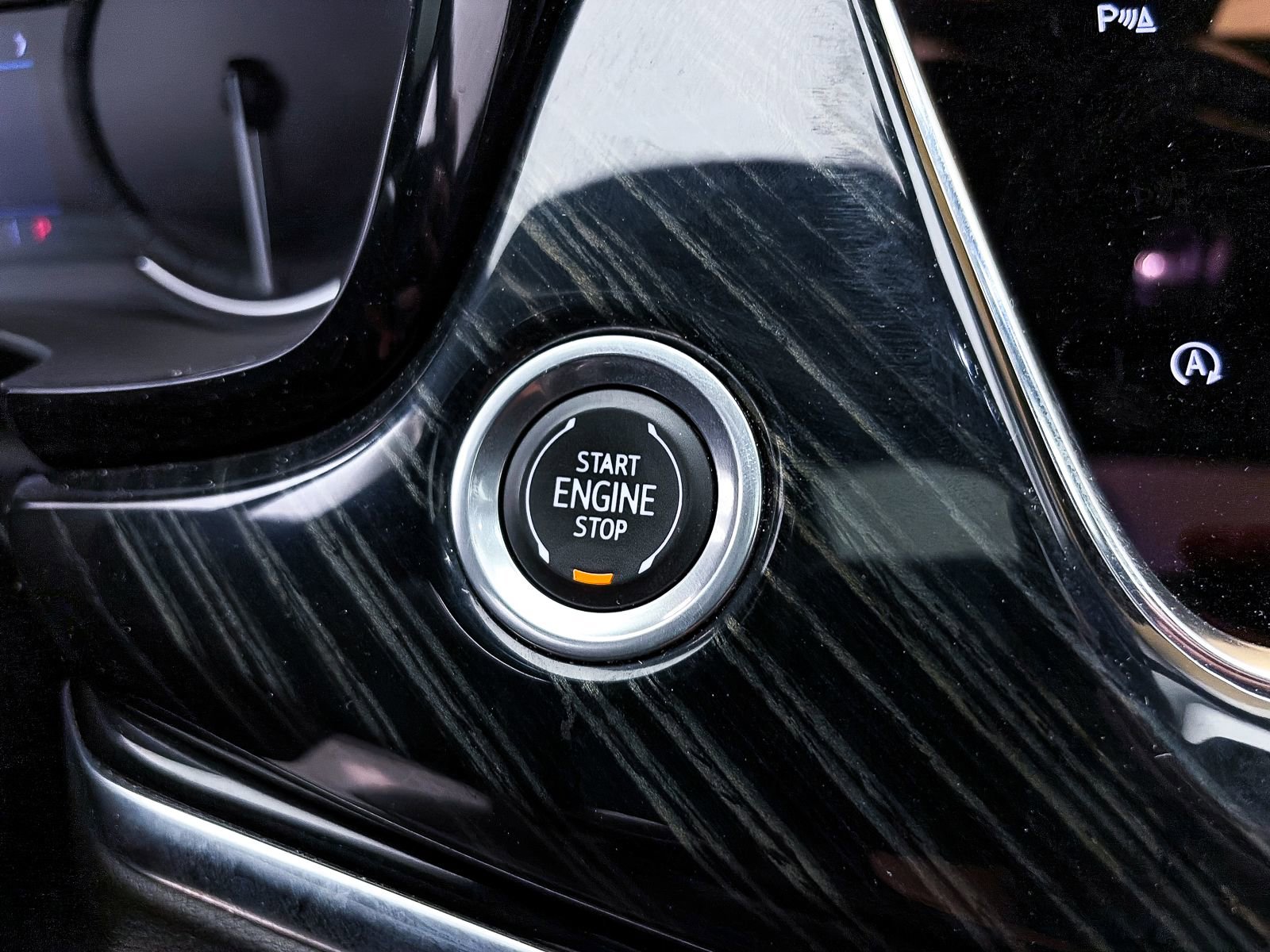 Used 2023 Cadillac XT6 Premium Luxury image 26