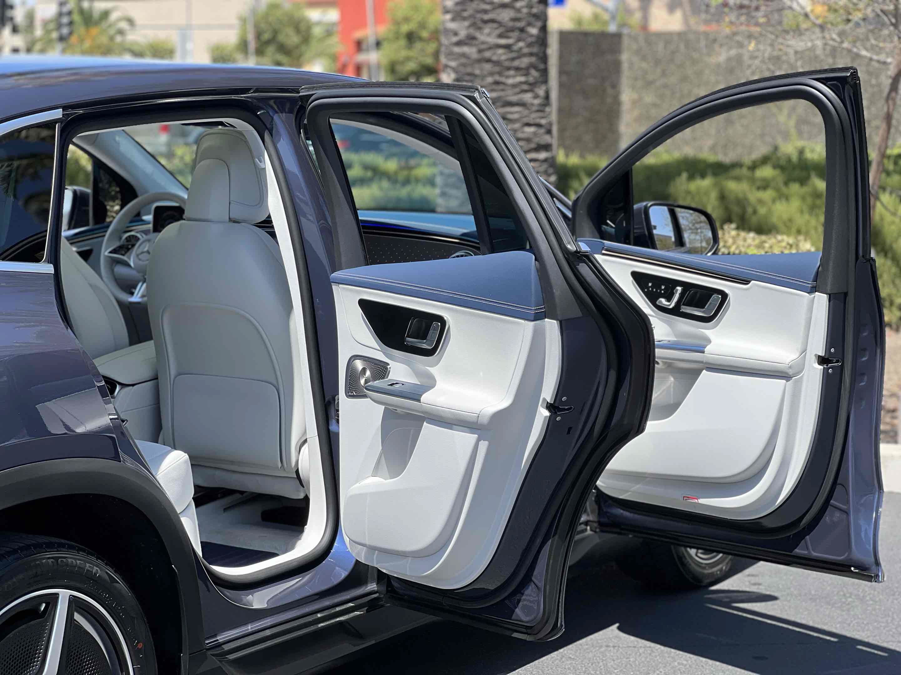 Used 2023 Mercedes-Benz EQE 350+ SUV w/ AMG Line Exterior Package image 58