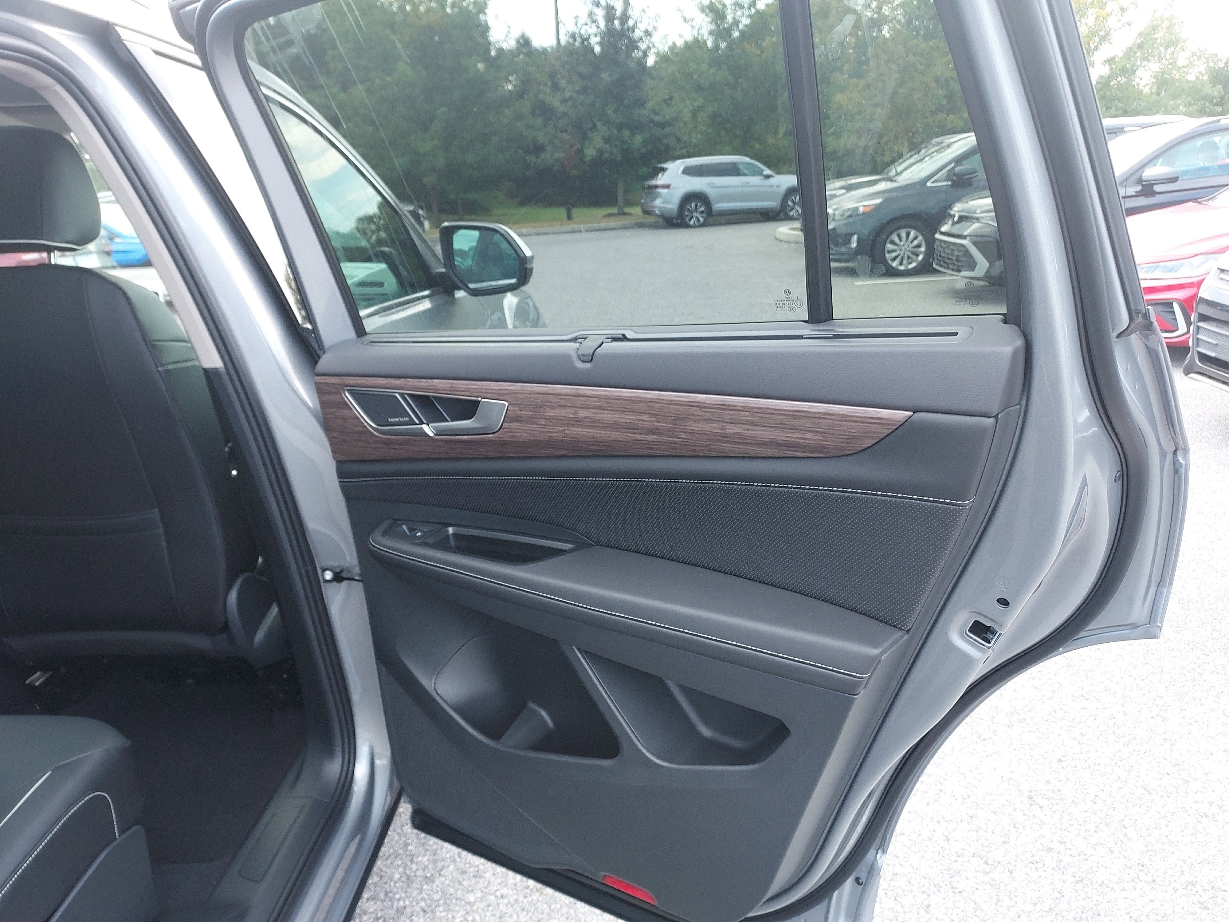 New 2026 Volkswagen Atlas SEL Premium R-Line image 23