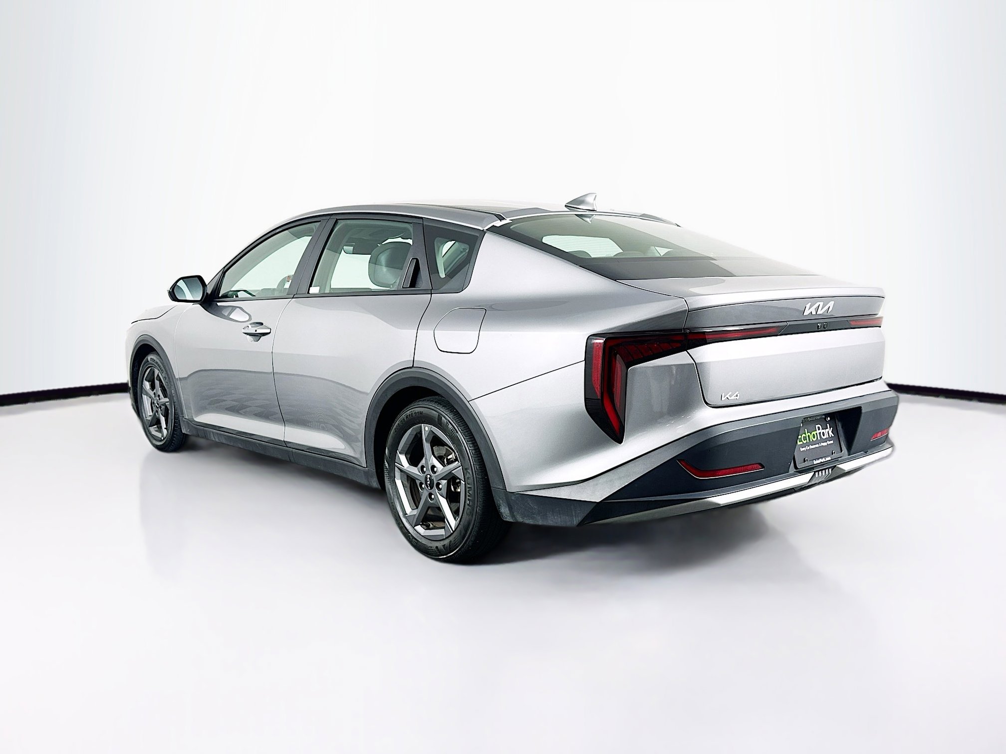 Used 2025 Kia K4 LXS image 5