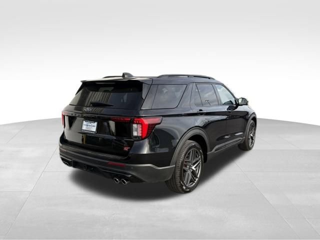 Used 2025 Ford Explorer ST image 5