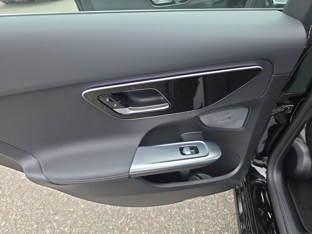 Certified 2025 Mercedes-Benz C 300 4MATIC Sedan image 17