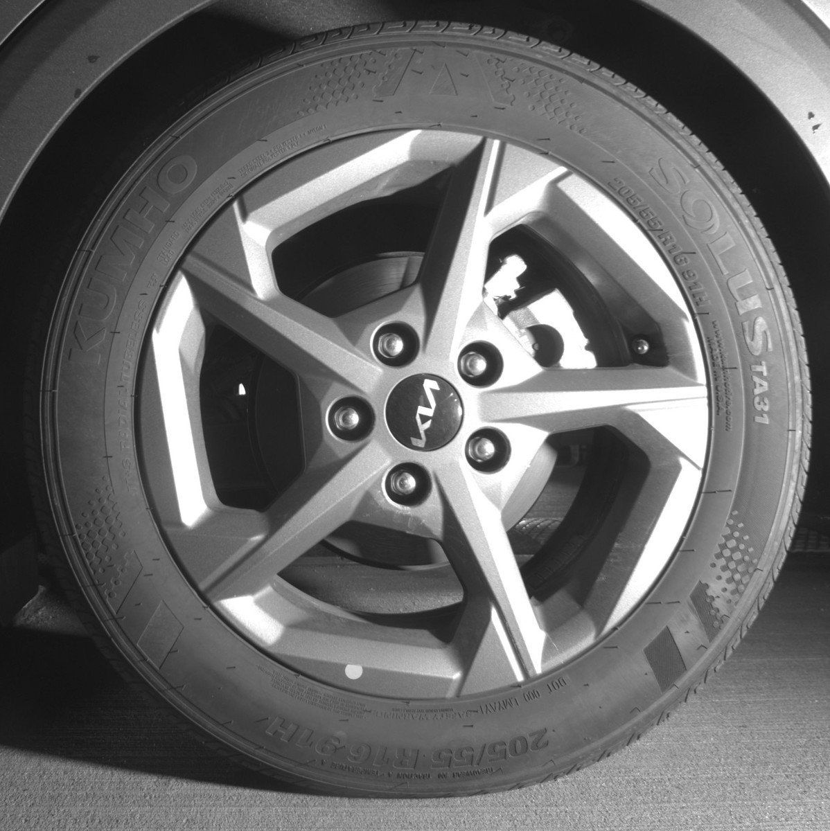 Used 2025 Kia K4 LXS FWD image 14