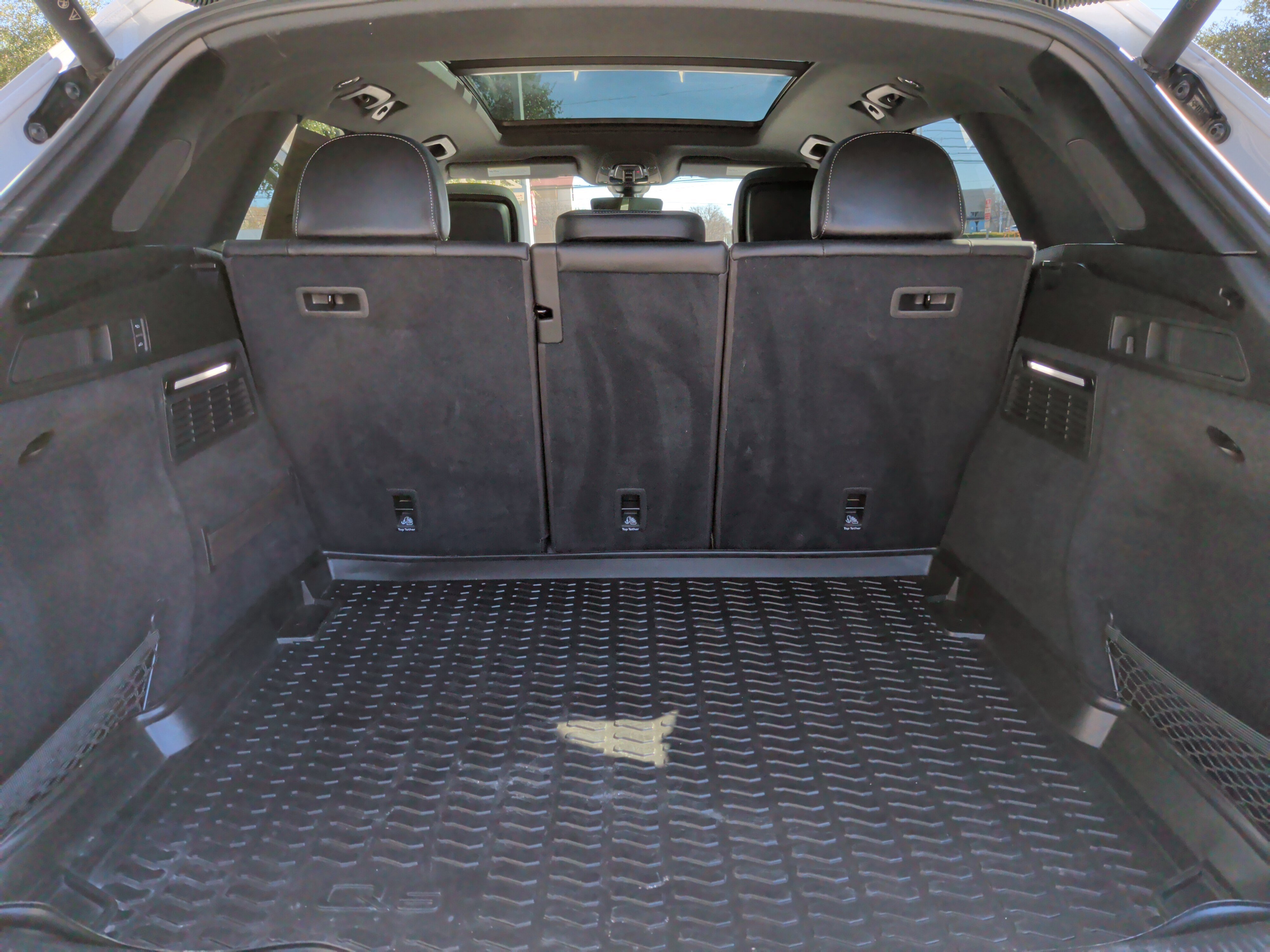 Used 2024 Audi SQ5 Premium Plus w/ Premium Plus Package image 32