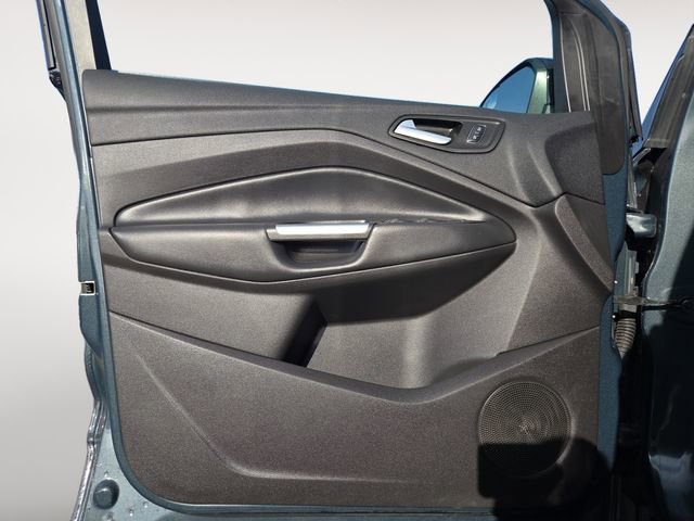 Used 2019 Ford Escape SE image 16