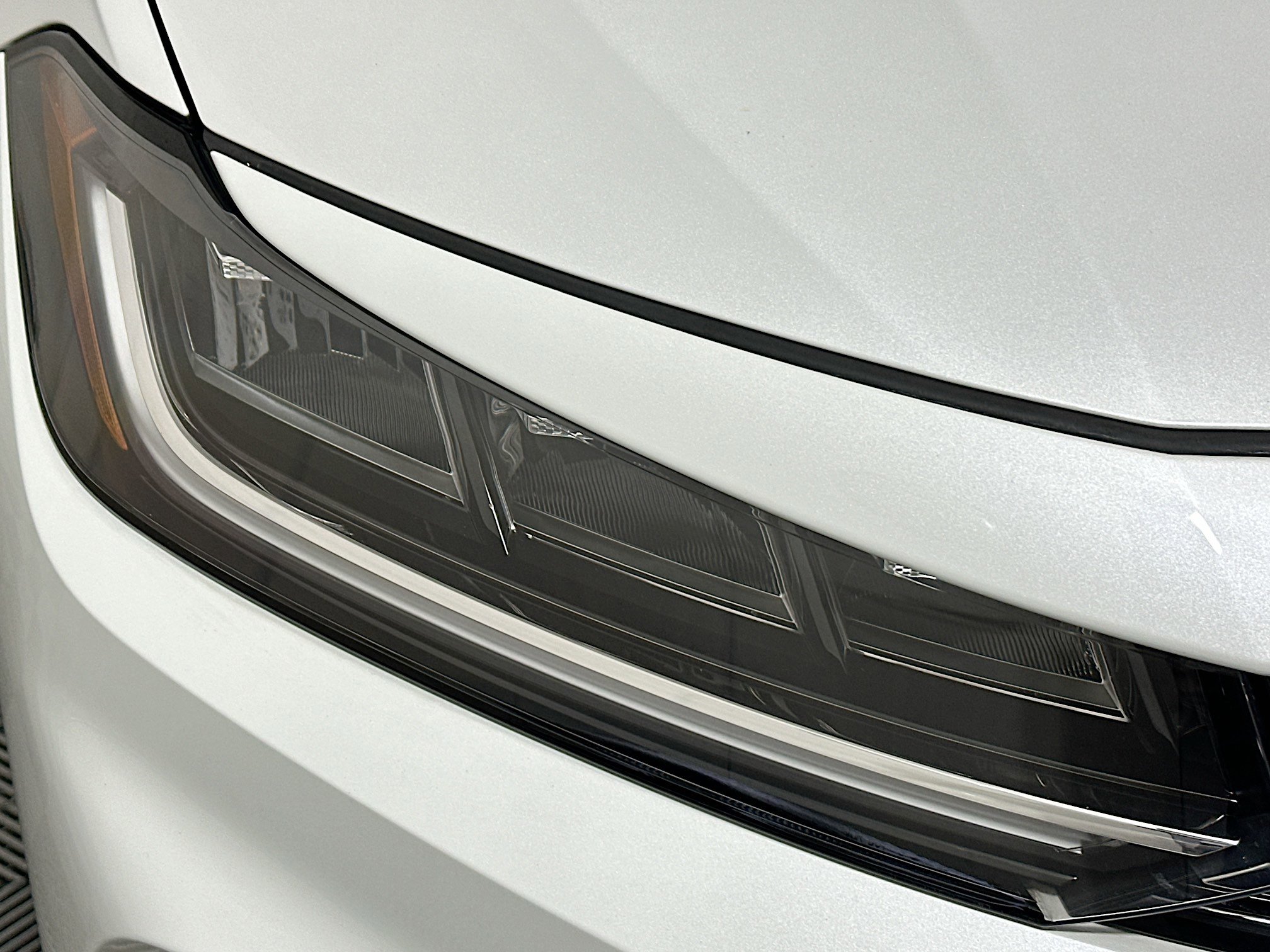 Used 2025 Volkswagen Jetta SE FWD image 9