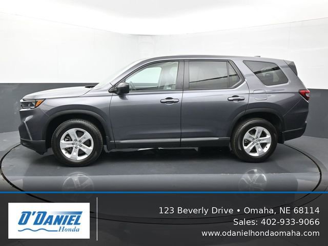 Used 2023 Honda Pilot LX image 2