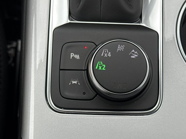 New 2026 Chevrolet Blazer LT w/ Convenience Package AWD/4WD image 19