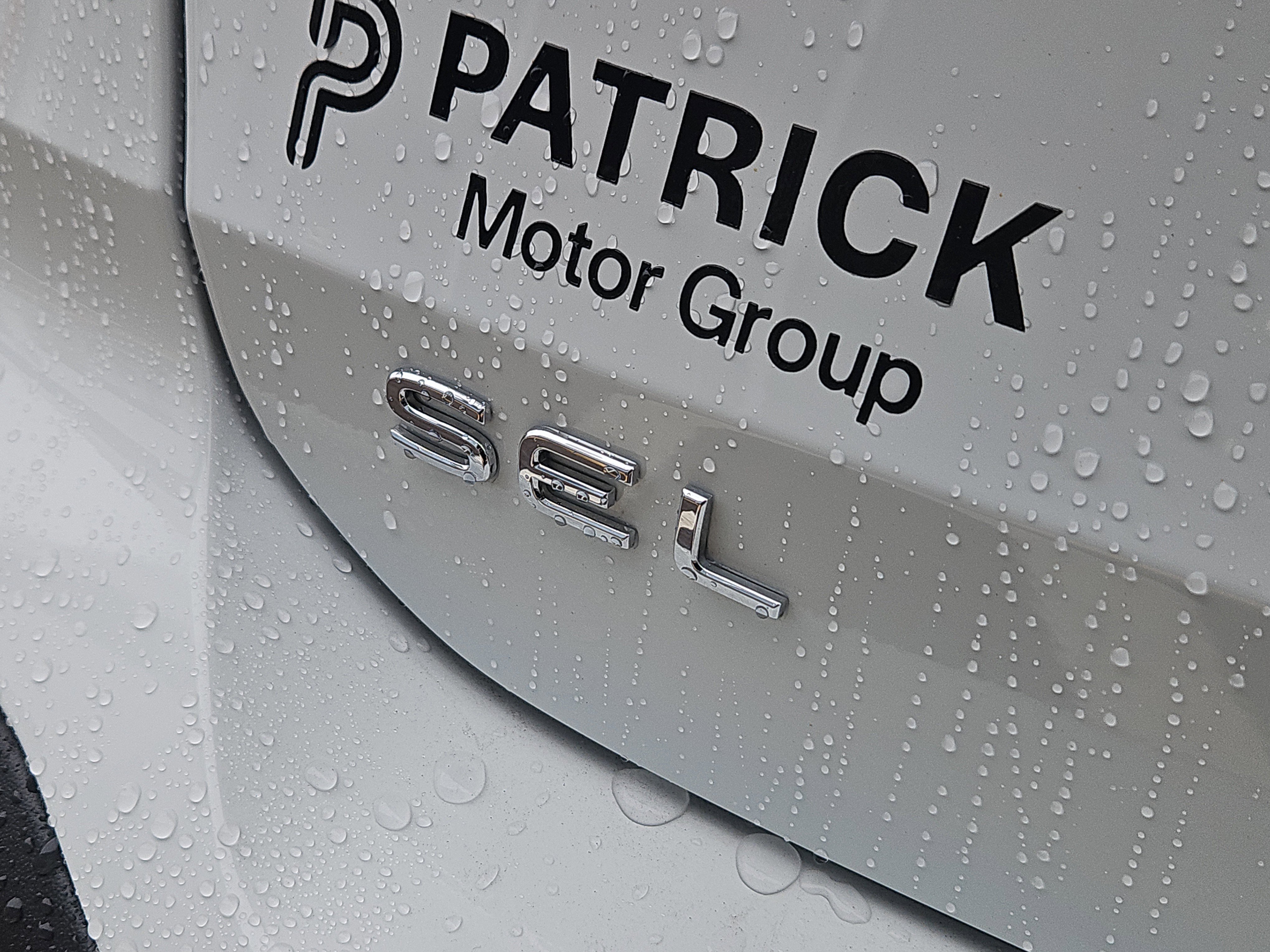 Used 2025 Volkswagen Taos SEL image 5