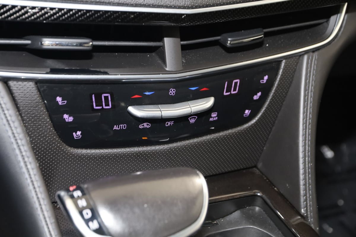 Used 2018 Cadillac CT6 Platinum AWD/4WD image 41