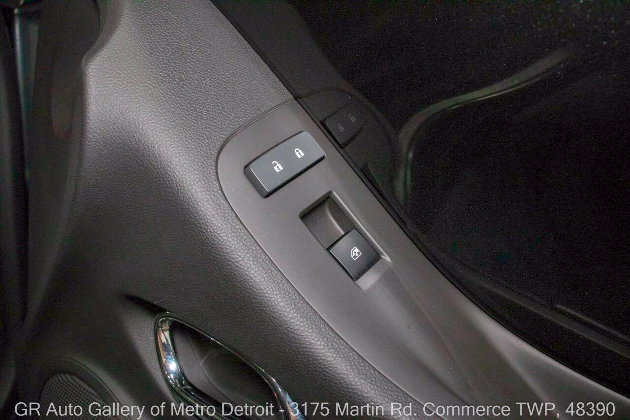 Used 2013 Chevrolet Camaro ZL1 RWD image 38