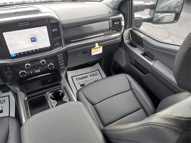 New 2026 Ford F350 Lariat image 15