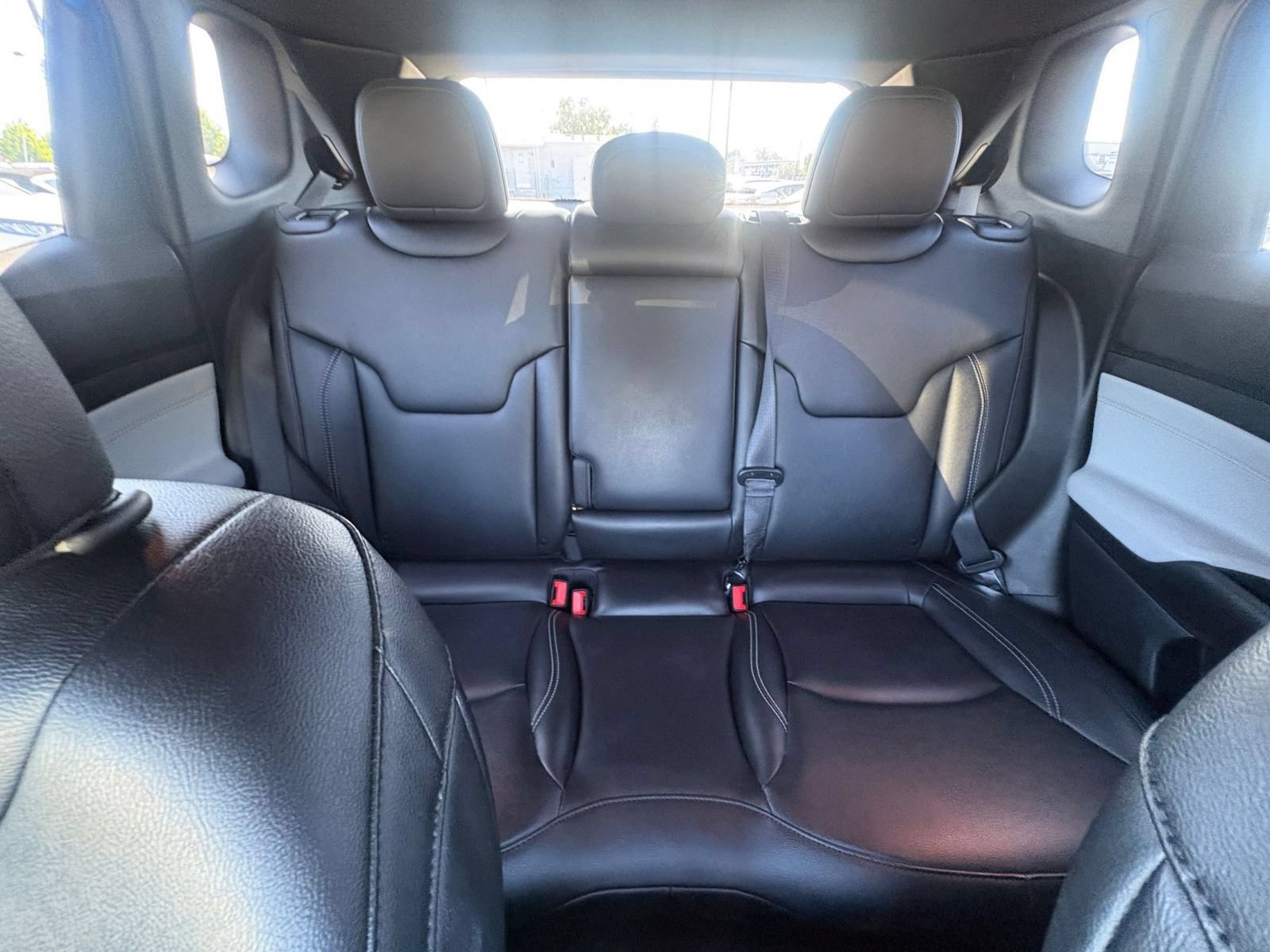Used 2025 Jeep Compass Limited AWD/4WD image 39