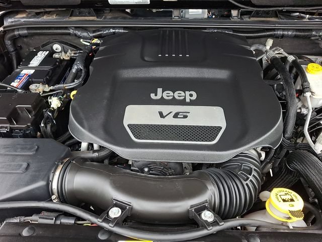 Used 2017 Jeep Wrangler Unlimited Sahara AWD/4WD image 25