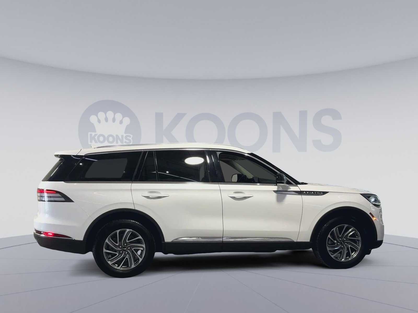 Used 2023 Lincoln Aviator AWD image 12