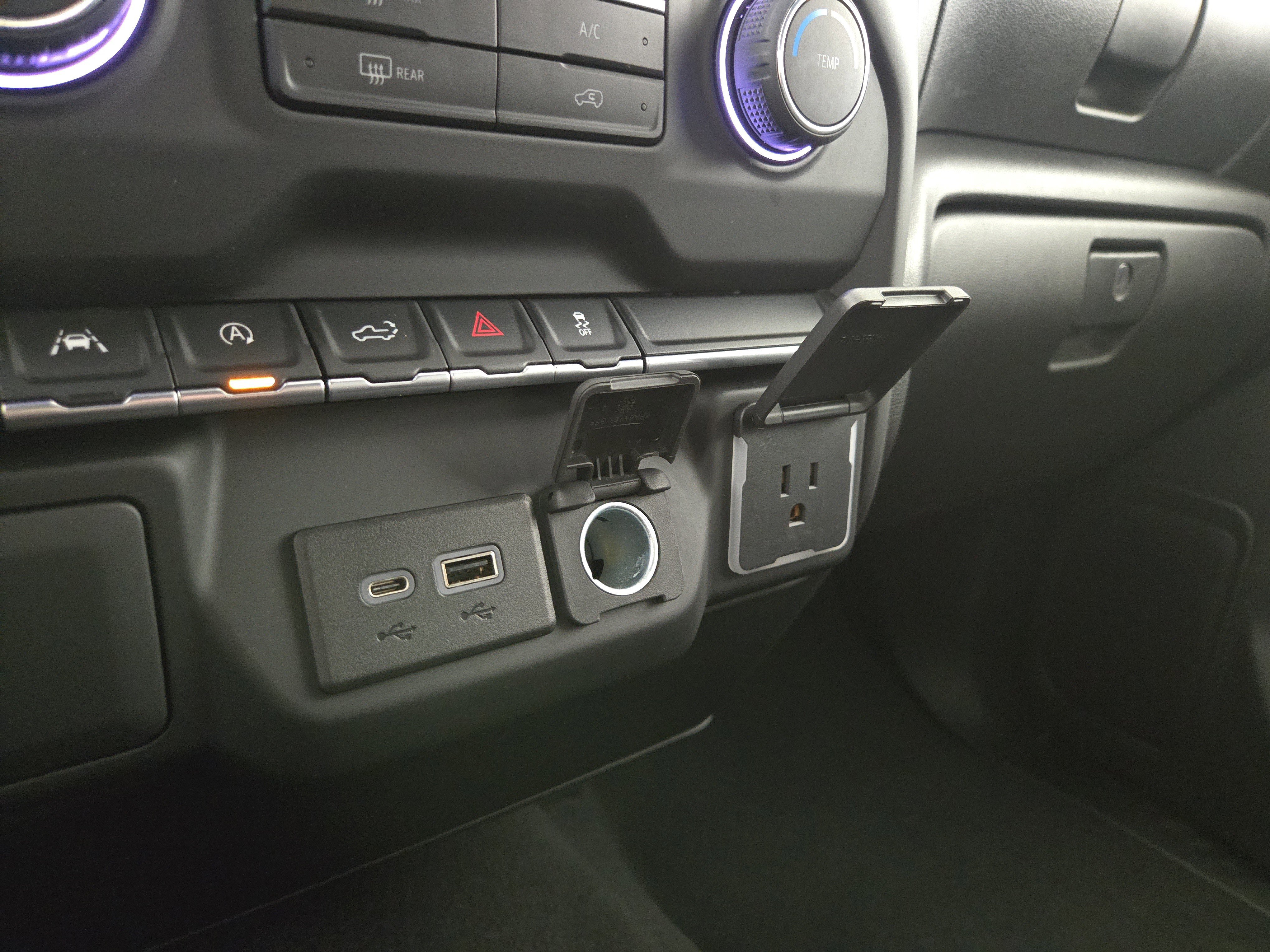 Certified 2022 Chevrolet Silverado 1500 Custom image 26