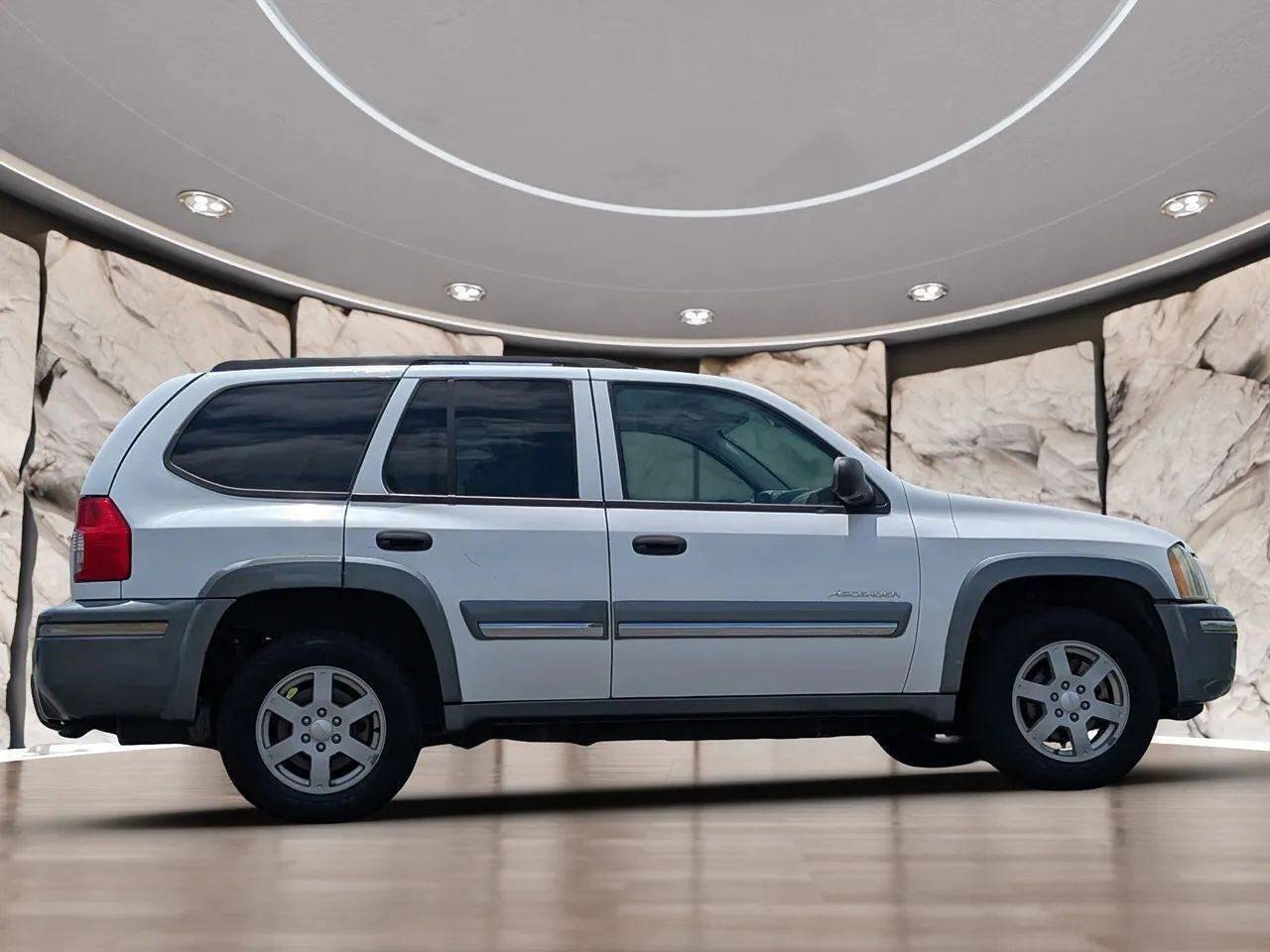 Used 2005 Isuzu Ascender S RWD image 15